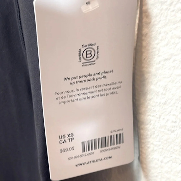 ATHLETA Salutation Stash High Rise Capri in black size XS - Picture 5 of 9